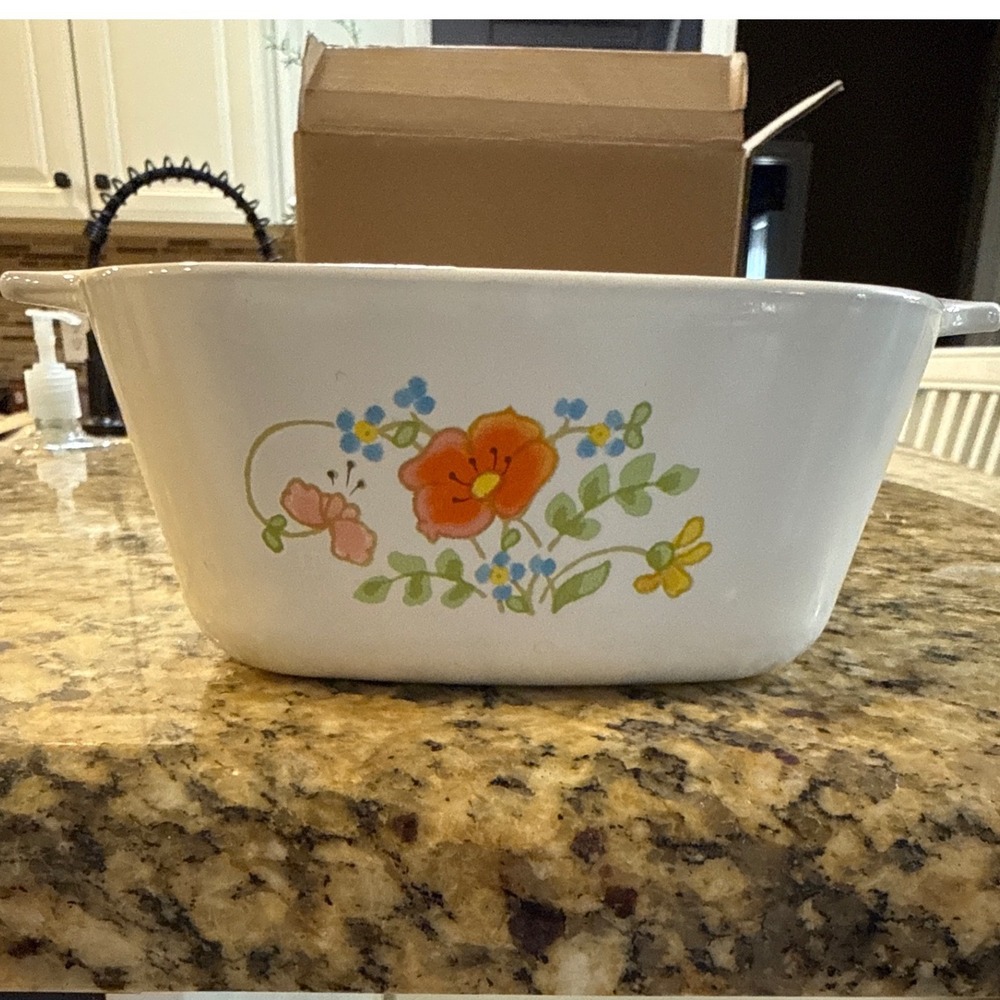 Corning Ware Apricot Floral P-43-B Petite Pan 2 3/4 Cup Casserole Dish Vintage